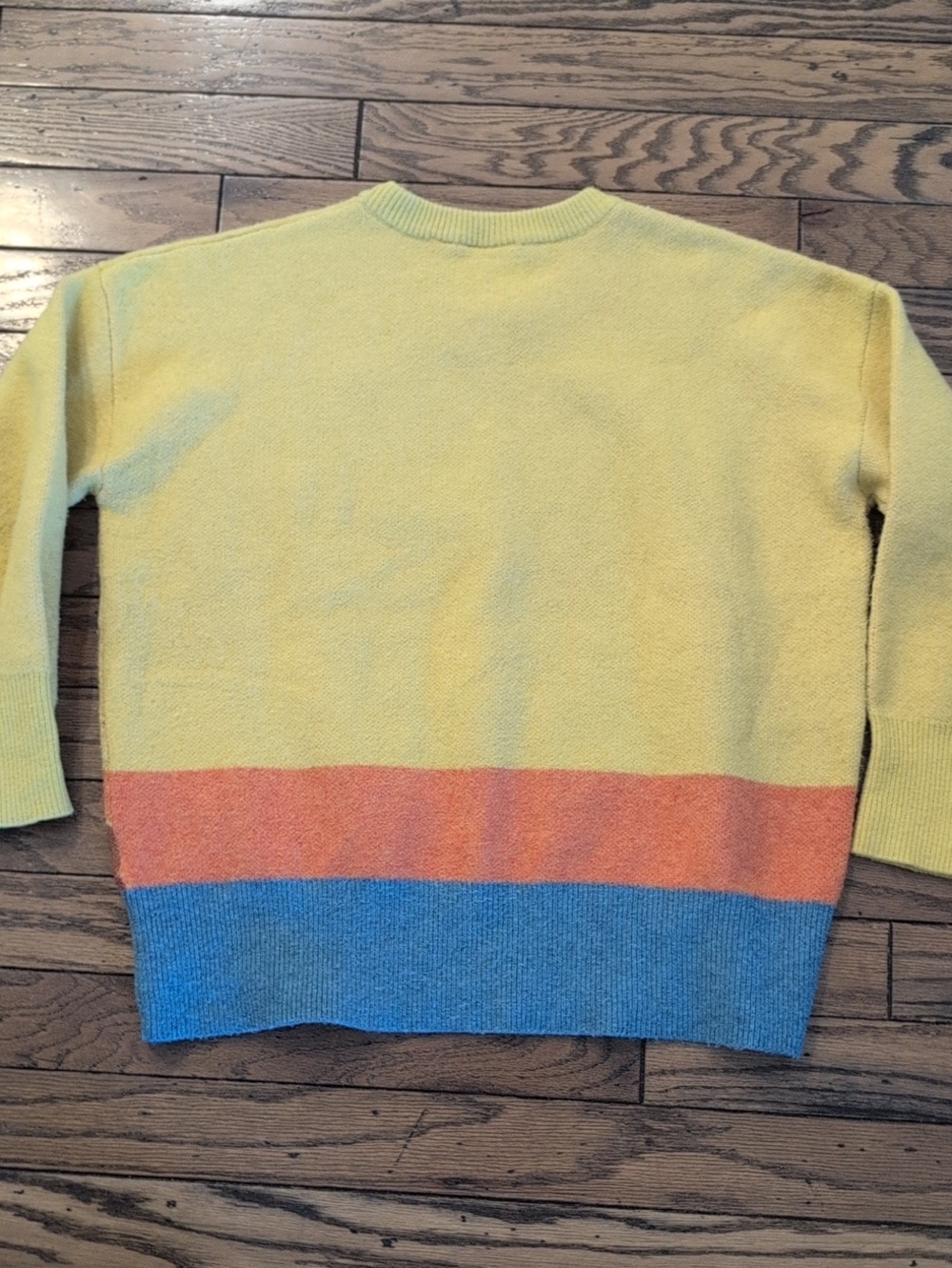 Passenger Women's Sweater - Picture 3 of 4
